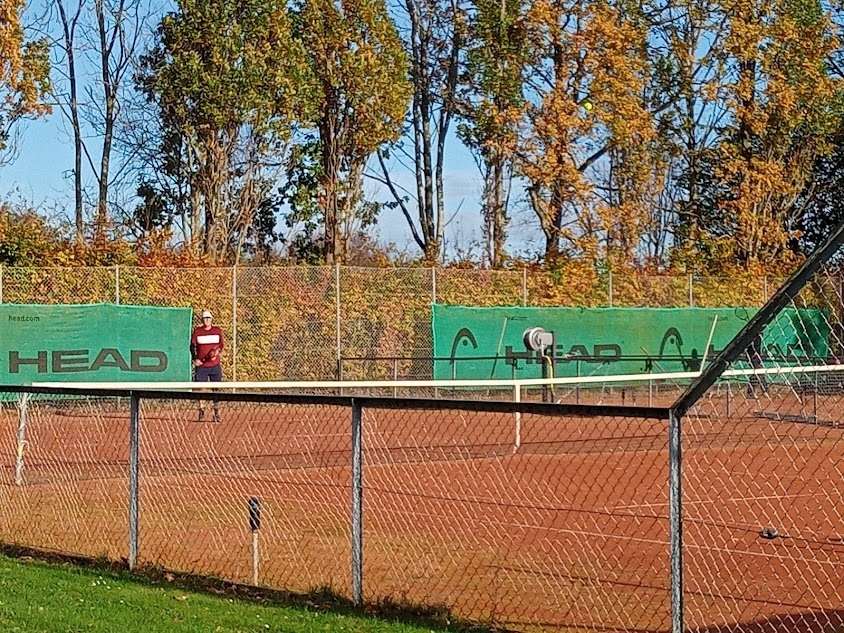 nov24tennis d